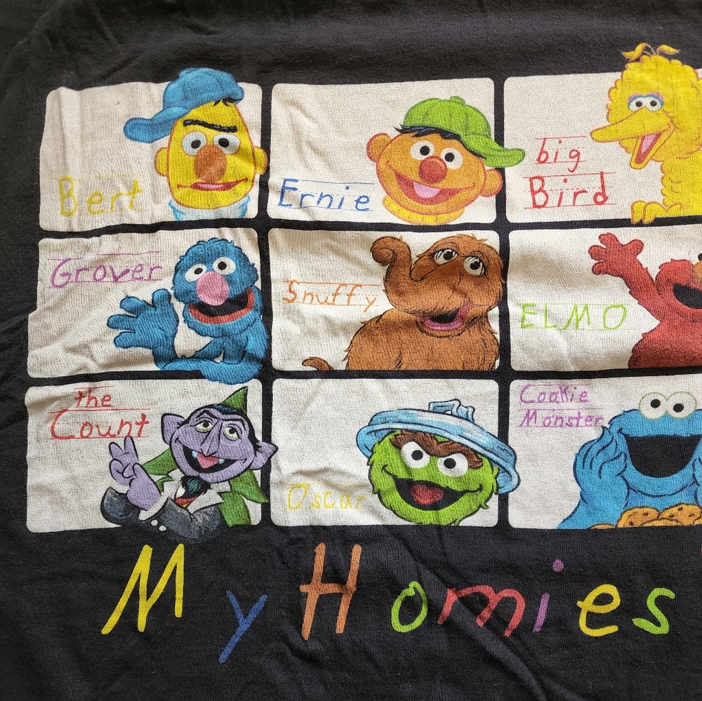 Sesame Street MY HOMIES Men's XL Tshirt Big Bird, Elmore, Oscar, Bert, Ernie